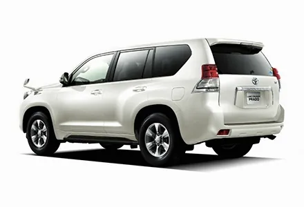 Toyota Land Cruiser Prado ด้านหลัง (TOYOTA Rent a Car)