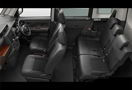 Toyota Roomy ภายใน เบาะหน้าและเบาะหลัง (TOYOTA Rent a Car)