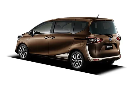 Toyota Sienta ด้านหลัง (TOYOTA Rent a Car)