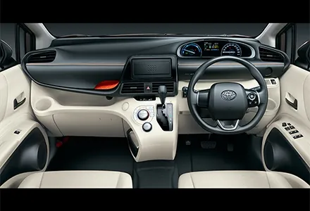 Toyota Sienta ภายใน คอนโซลหน้าและพวงมาลัย (TOYOTA Rent a Car)