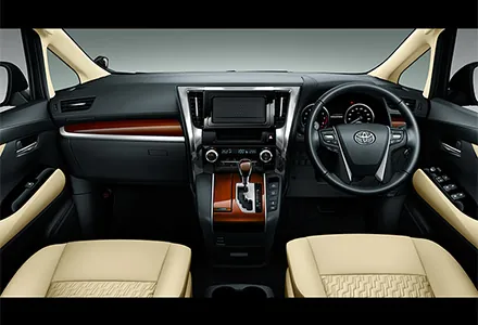 Toyota Vellfire ภายใน คอนโซลหน้าและพวงมาลัย (TOYOTA Rent a Car)