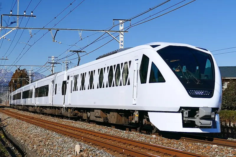 Tobu SPACIA X (Asakusa ⇄ Nikko/Kinugawa)