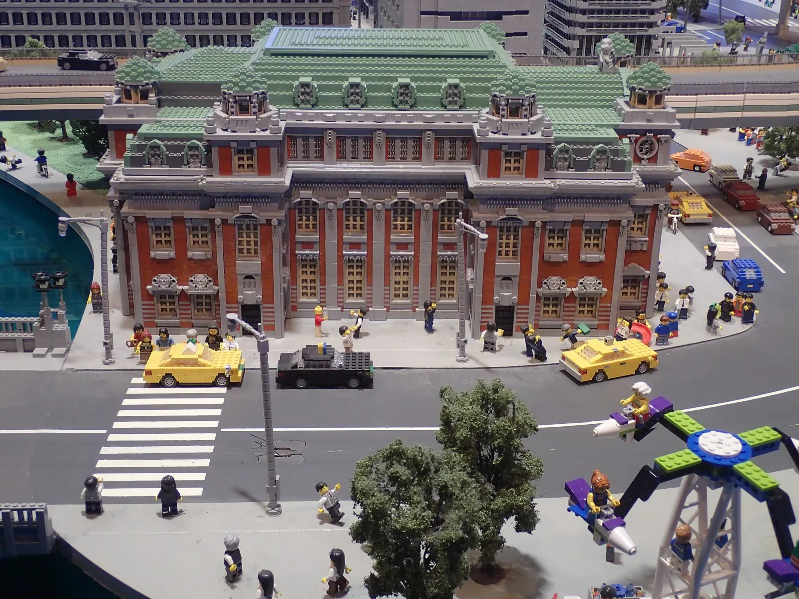 โมเดลเลโก้ MINILAND ที่ LEGOLAND Discovery Center Osaka (ภาพ: Stéphane D / CC BY-SA 2.0)